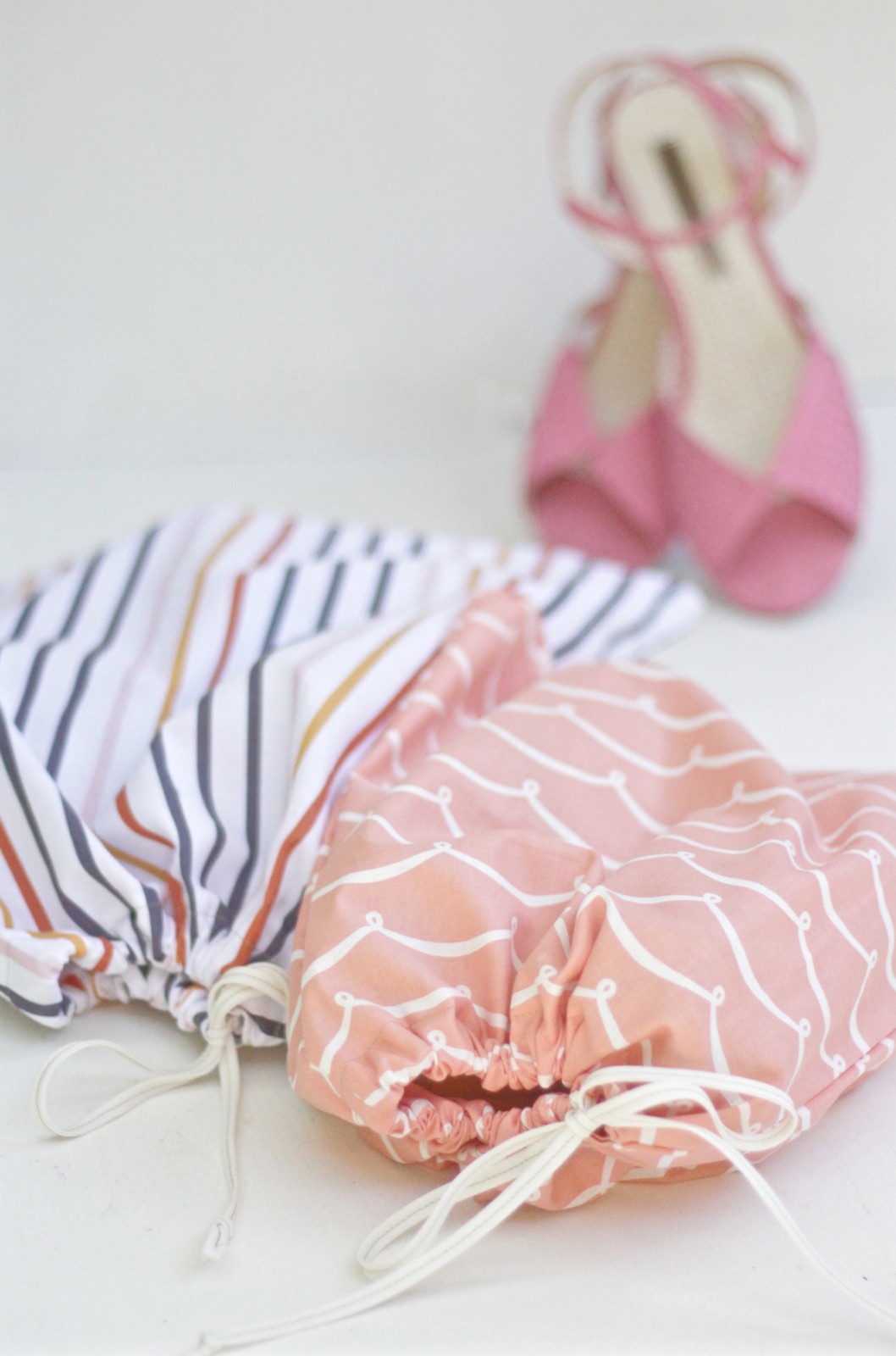 Drawstring-shoe-bag