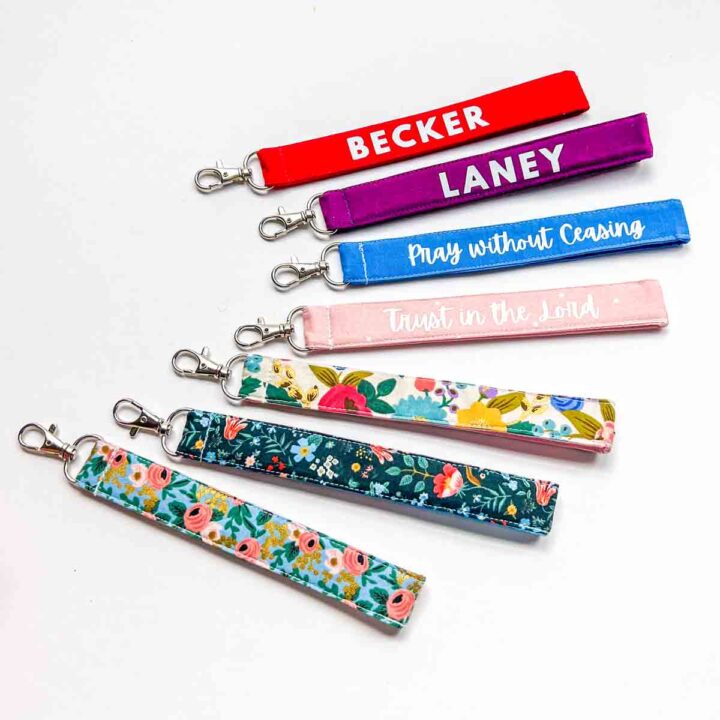 Fabric-key-chain-for-sewing-projects-that-sells
