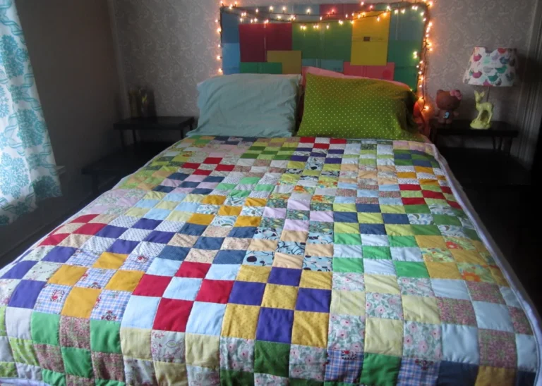 Patchwork-quilt-blanket