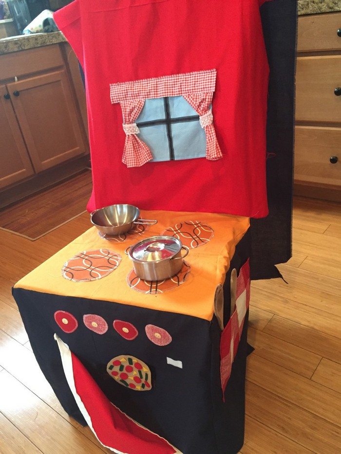 Play-kitchen-accessories